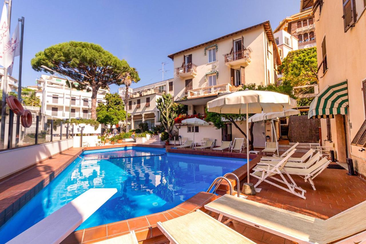 Coccodrillo & Hotel Varazze