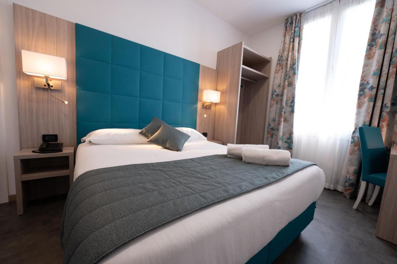 Hotel Coccodrillo & 3*
