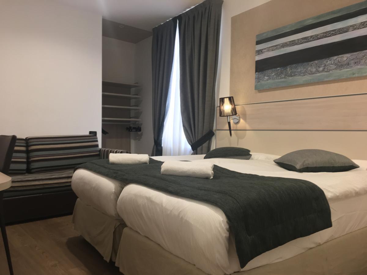 Coccodrillo & Hotel 3*