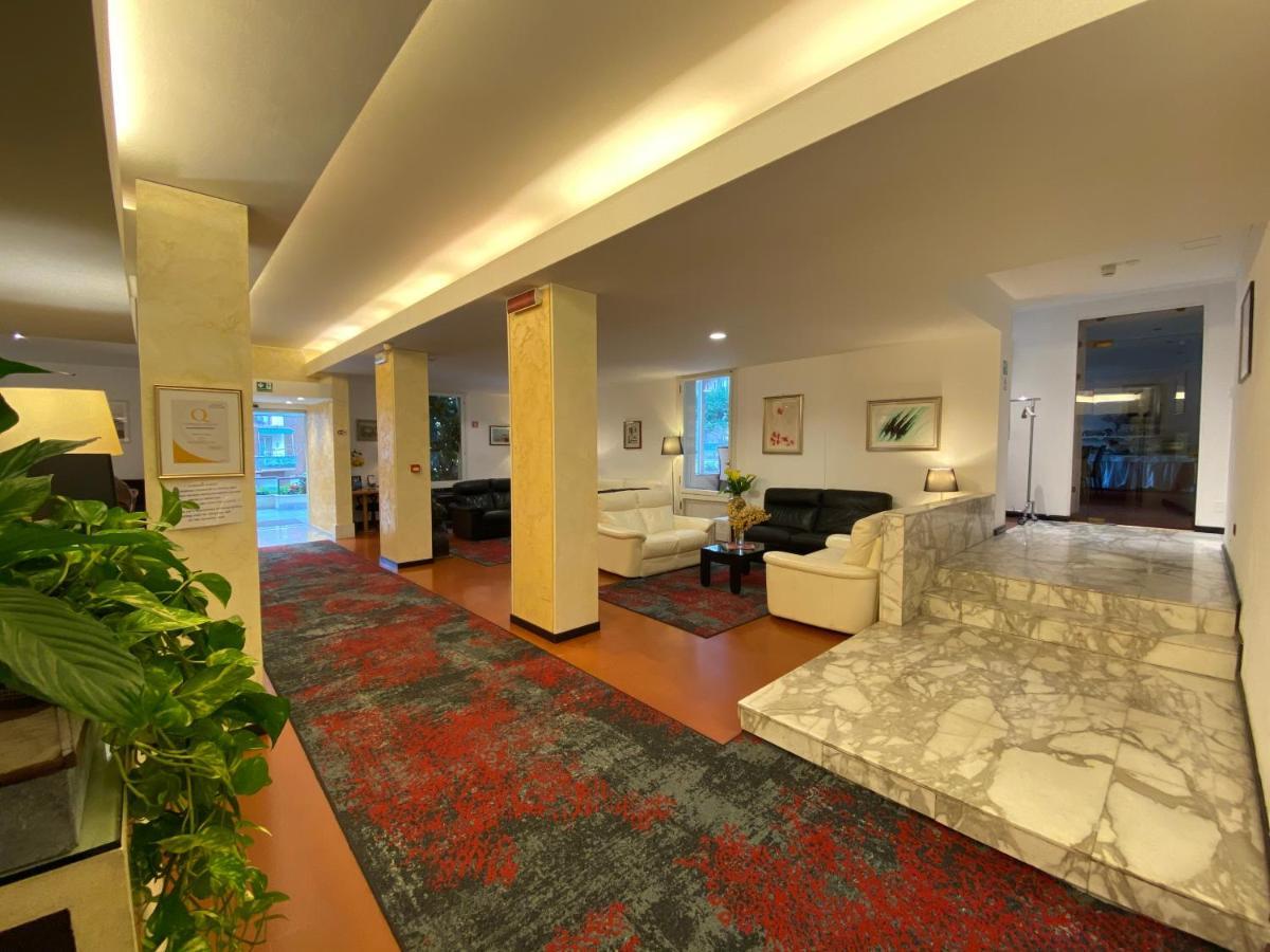 Coccodrillo & Hotel Varazze