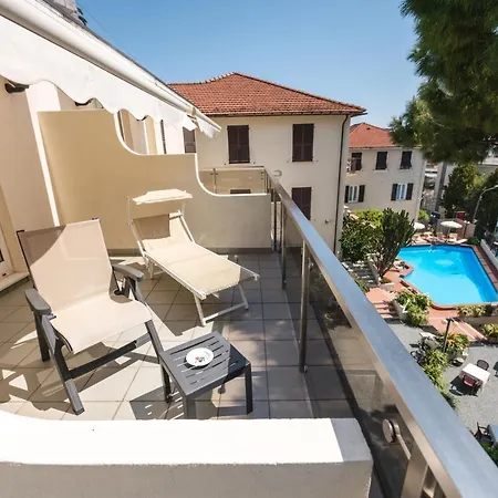 Coccodrillo Hotel & Apartments Varazze Exterior photo