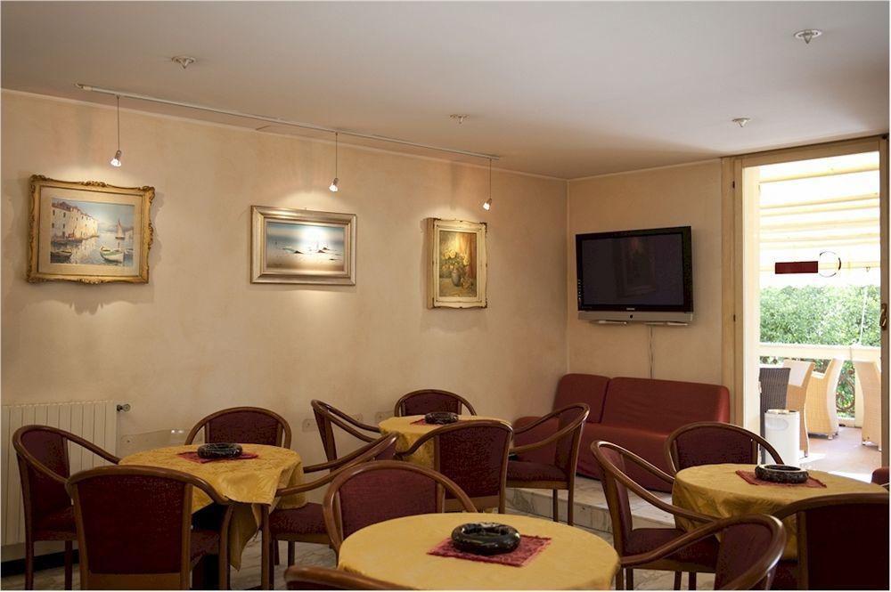 Coccodrillo & Hotel 3*