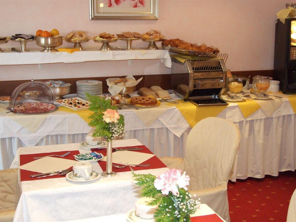 Coccodrillo & Hotel Varazze